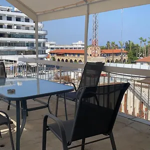 https://unique-city-hostel-100-meters-from-beach.larnacahotels.org